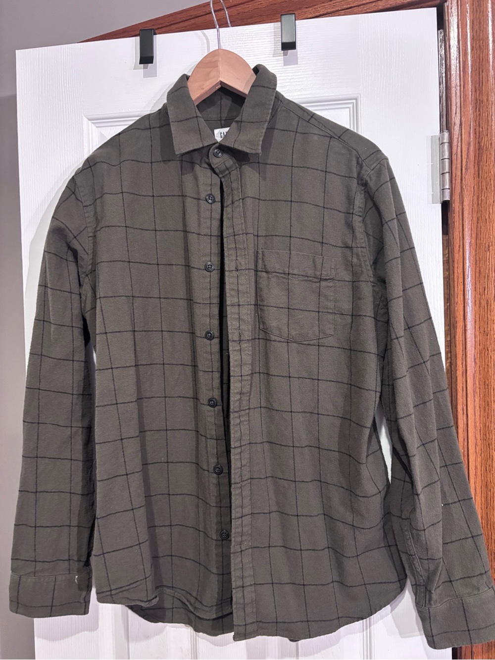 GAP Olive Plaid Long-Sleeve Button-Down Shirt